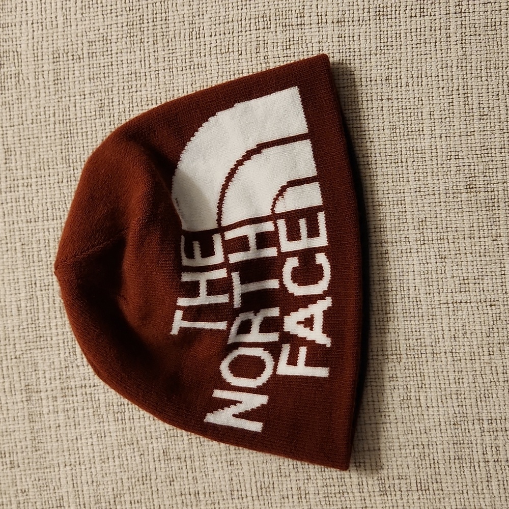 Northface Reversible Brick/Gray Beanie OS